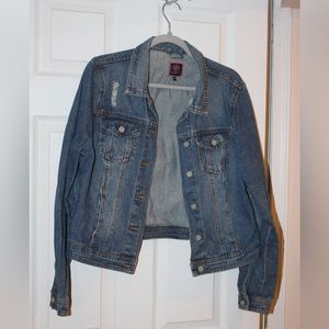 Blue slightly distressed vintage jean jacket